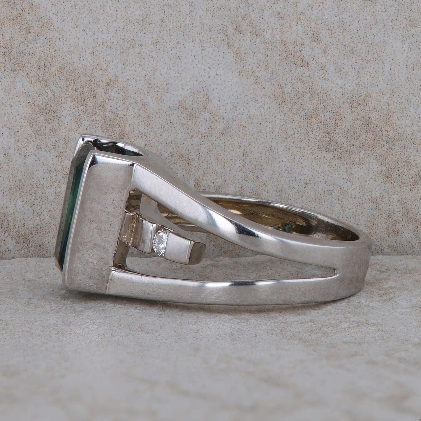 14k White Gold Chrome Diopside Rectangular Step Cut Ring