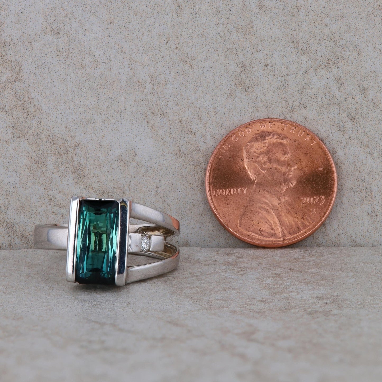 14k White Gold Chrome Diopside Rectangular Step Cut Ring