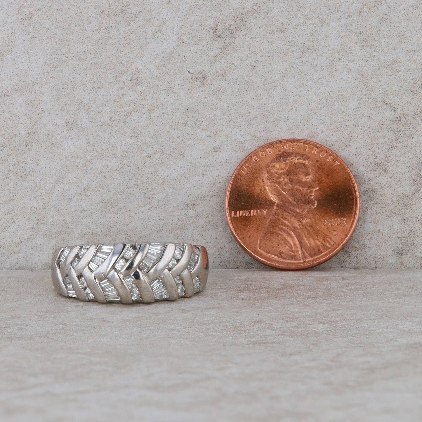 14k White Gold Round and Baguette Diamond Ring