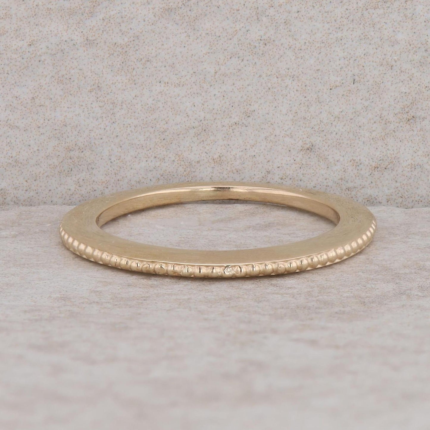 14k Yellow Gold Beaded Trim Knife Edge Band, Finger Size 6.5