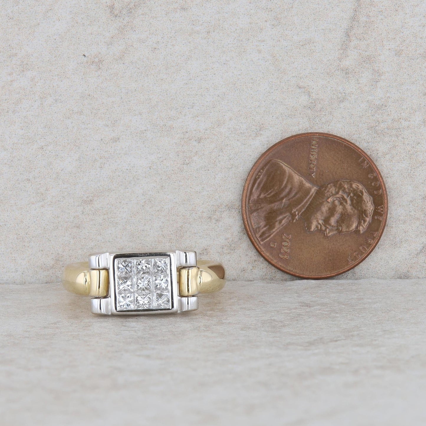 18k Yellow and White Gold Invisible Set Princess Ring