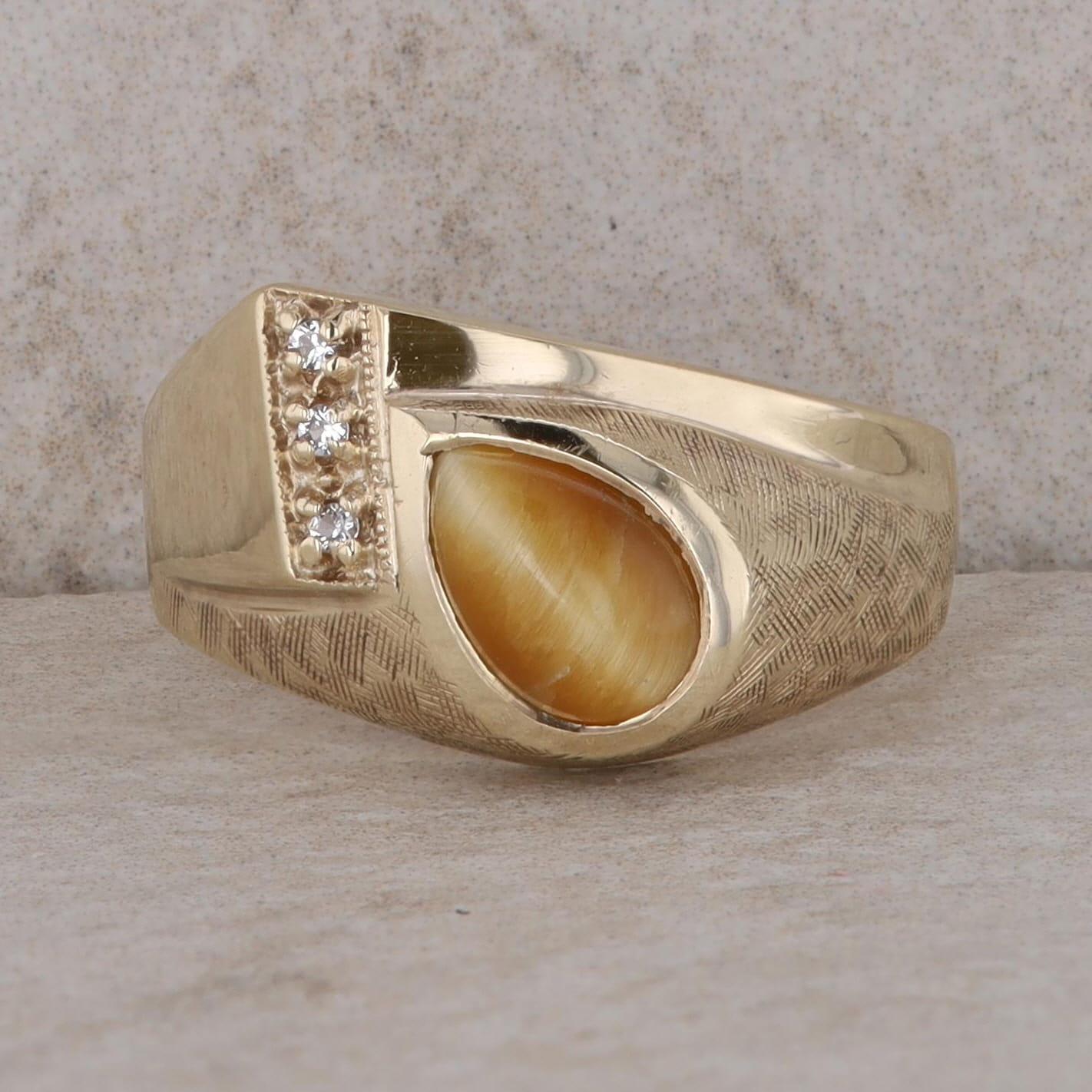 10k Yellow Gold Tigers Eye and Diamond Ring