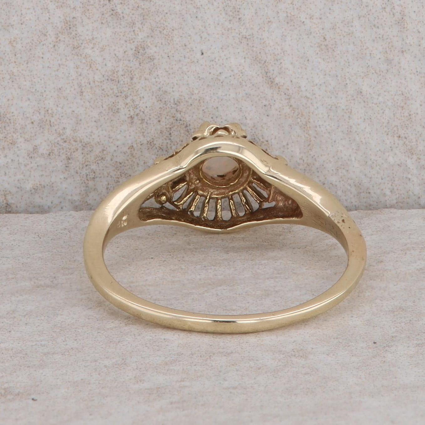 14k Yellow Gold Opal Filigree Fashion Ring