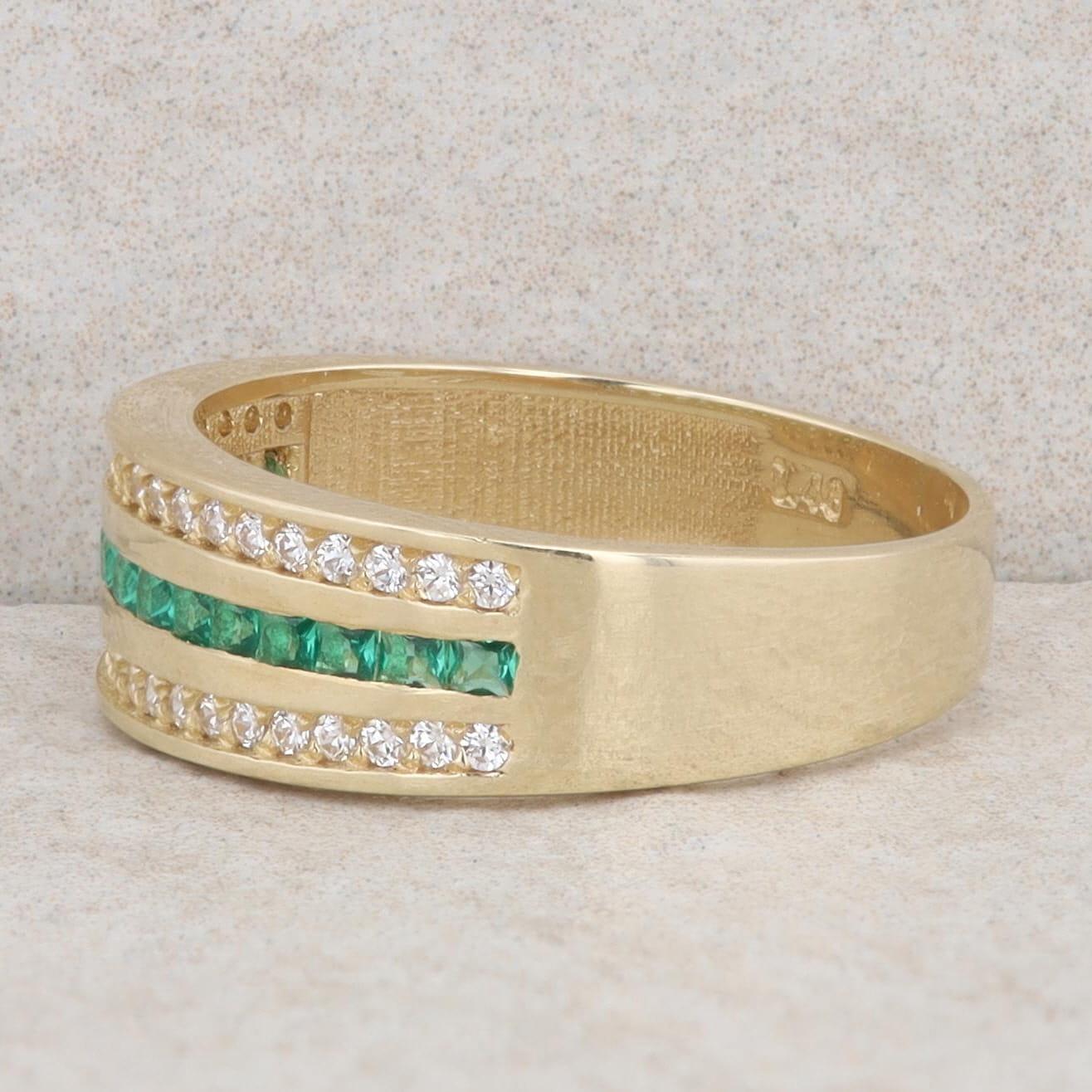 14k Yellow Gold Square Cut Green & White Cubic Zirconia Band
