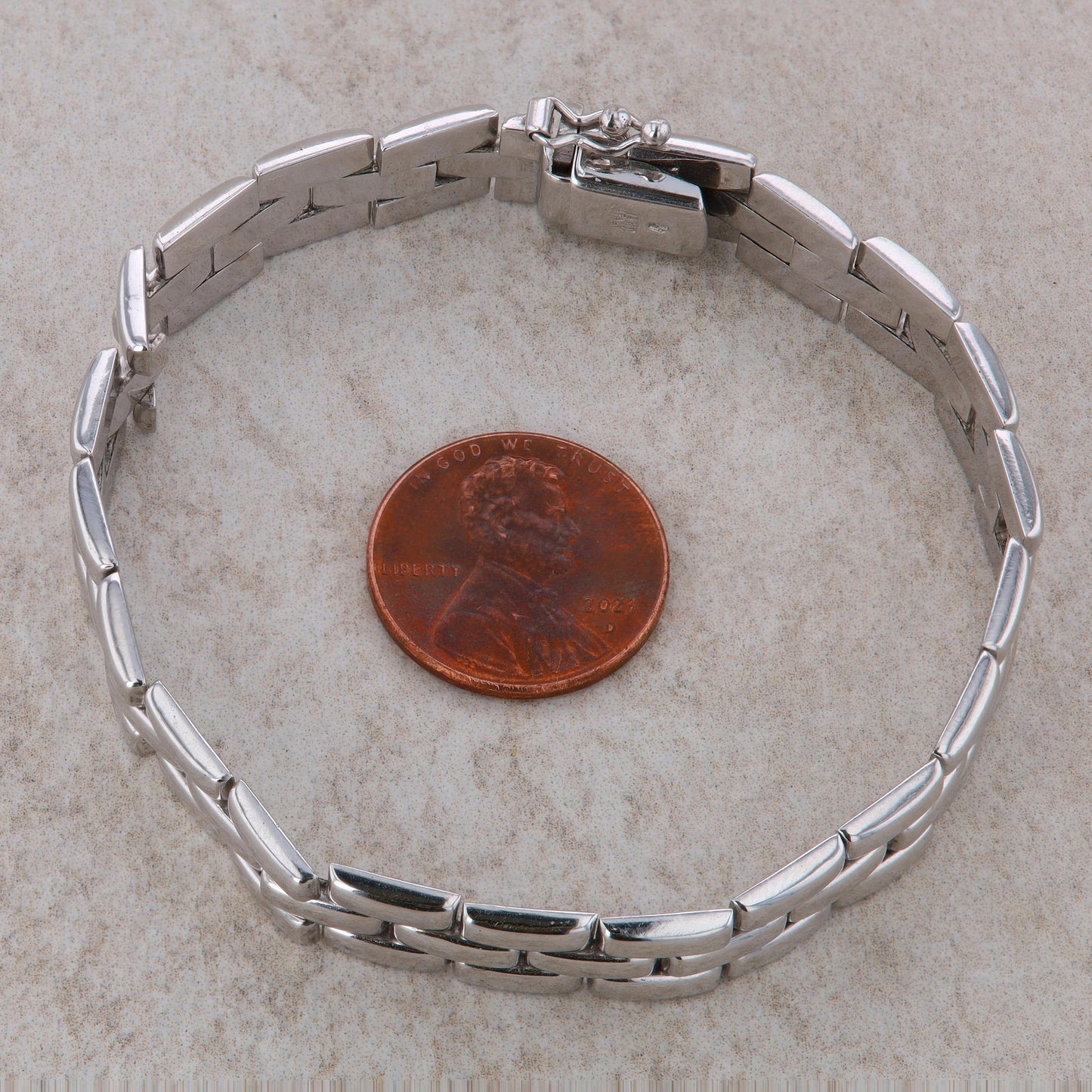 14k White Gold Link Style Bracelet