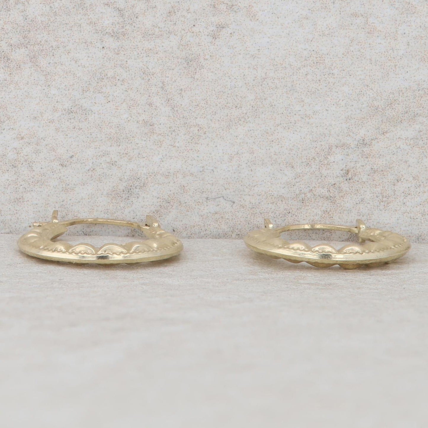 10k Yellow Gold textured Hoop Earrings, 0.5g