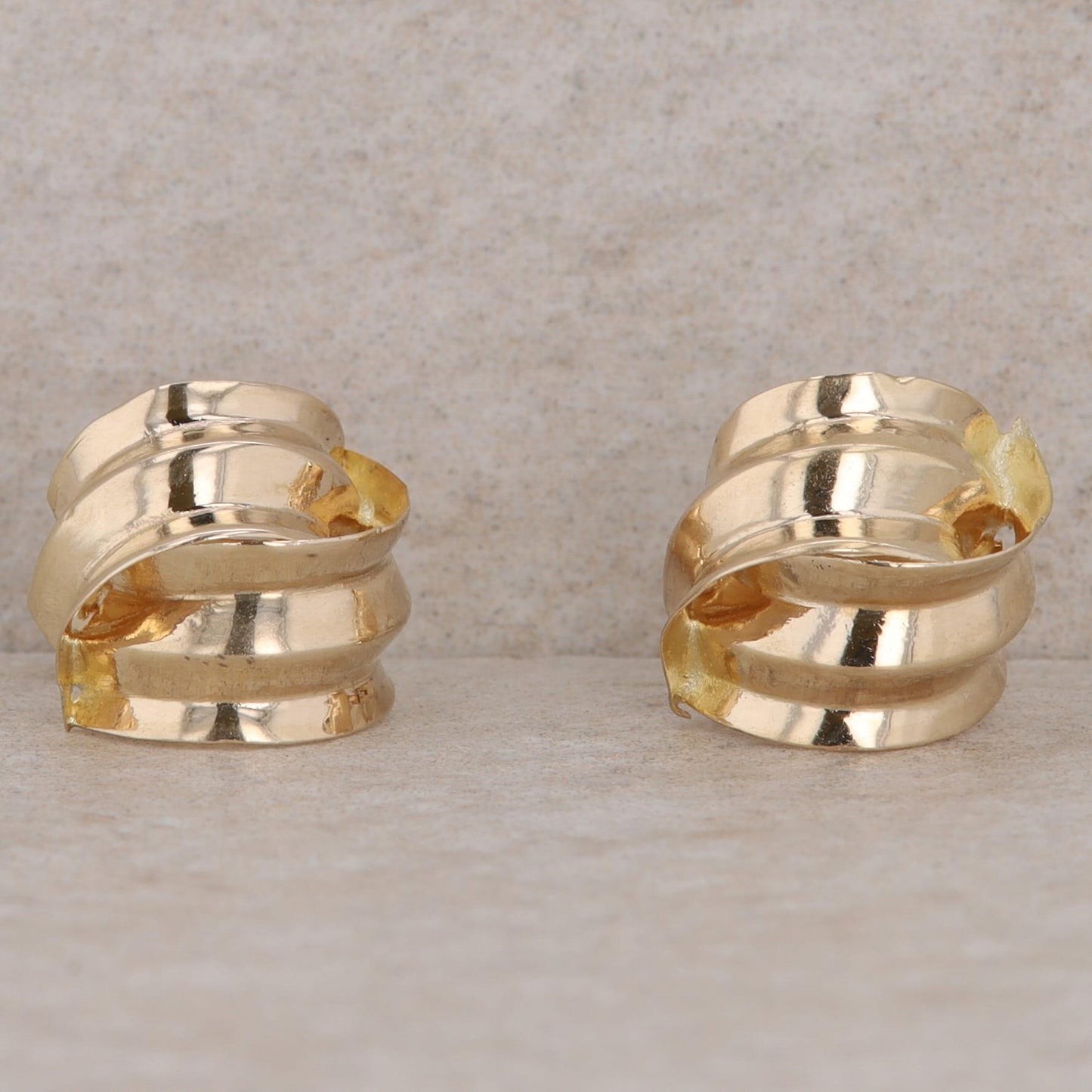 14k Yellow Gold Ribbon Love Knot Stud Earrings, 1.2g