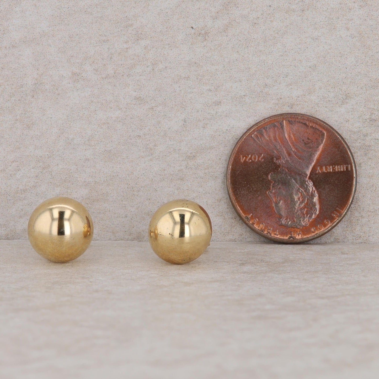 14k Yellow Gold Domed Button High Polish Stud Earrings, 1.4g