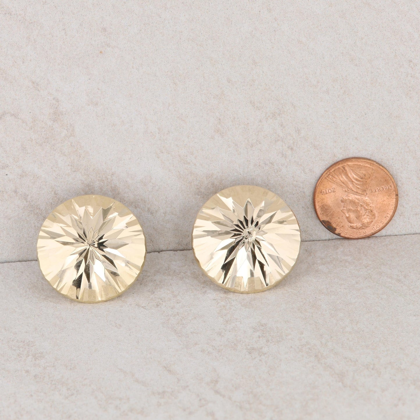 14k Yellow Gold Round Diamond Cut Disc Stud Earrings, 3.3g