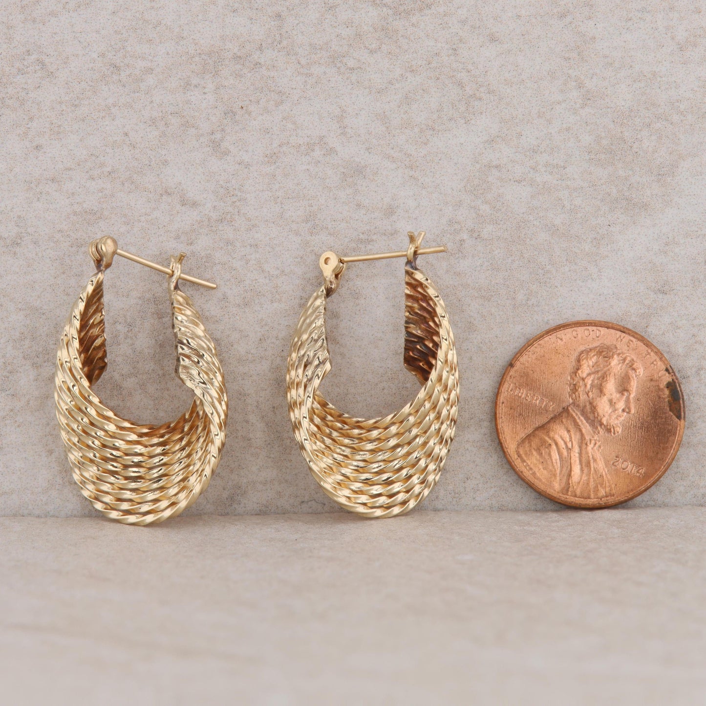 14k Yellow Gold Oval Twist Textured Hoop Earrings, 4.5g