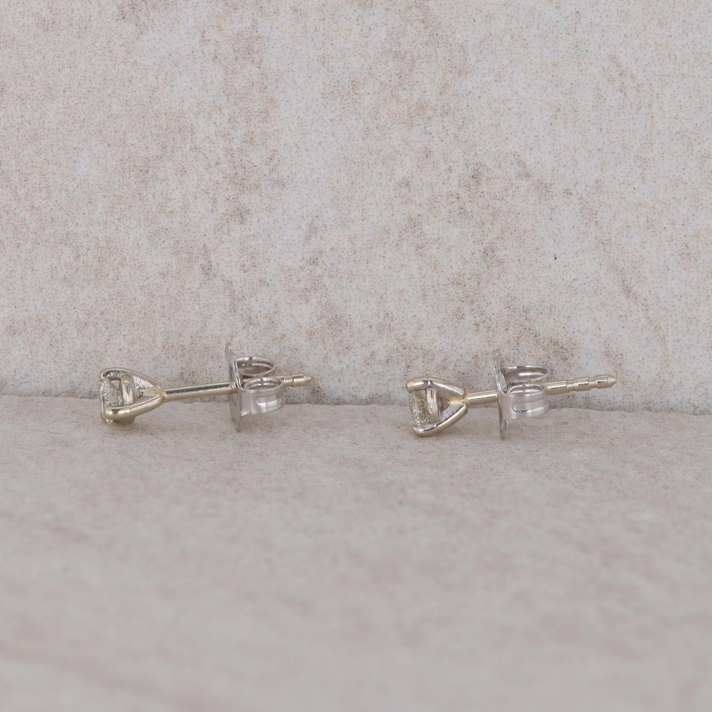 14k White Gold 0.22cttw Diamond Stud Earrings