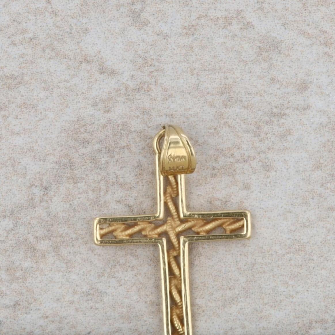 14k Yellow Gold Cut Out Textured Cross Pendant 1.2g