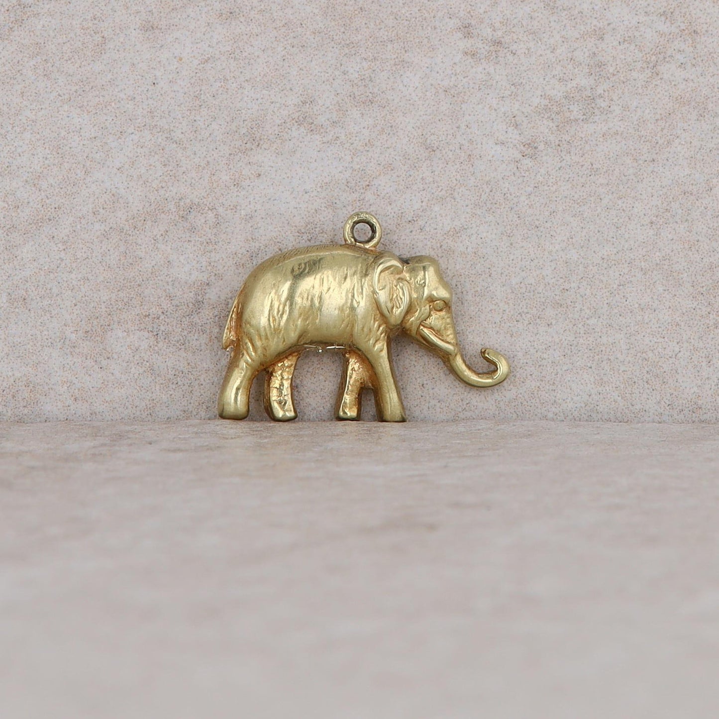 14k Yellow Gold Elephant Charm/Pendant 1.38g