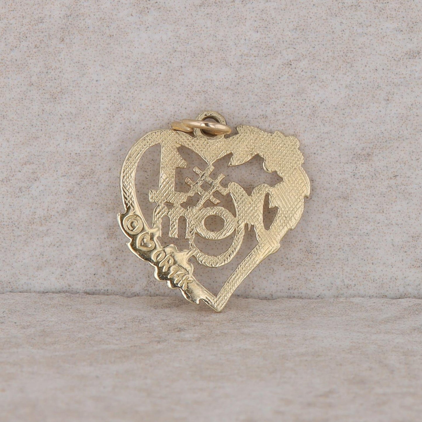 14k Yellow Gold Number One Mom Heart Charm Pendant 0.85g