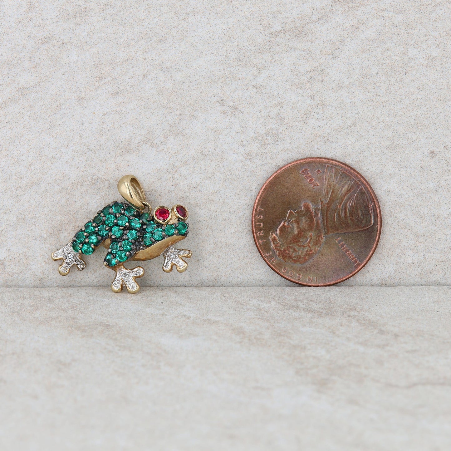 10k Yellow Gold Synthetic Emerald, Synthetic Ruby Frog Charm/Pendant