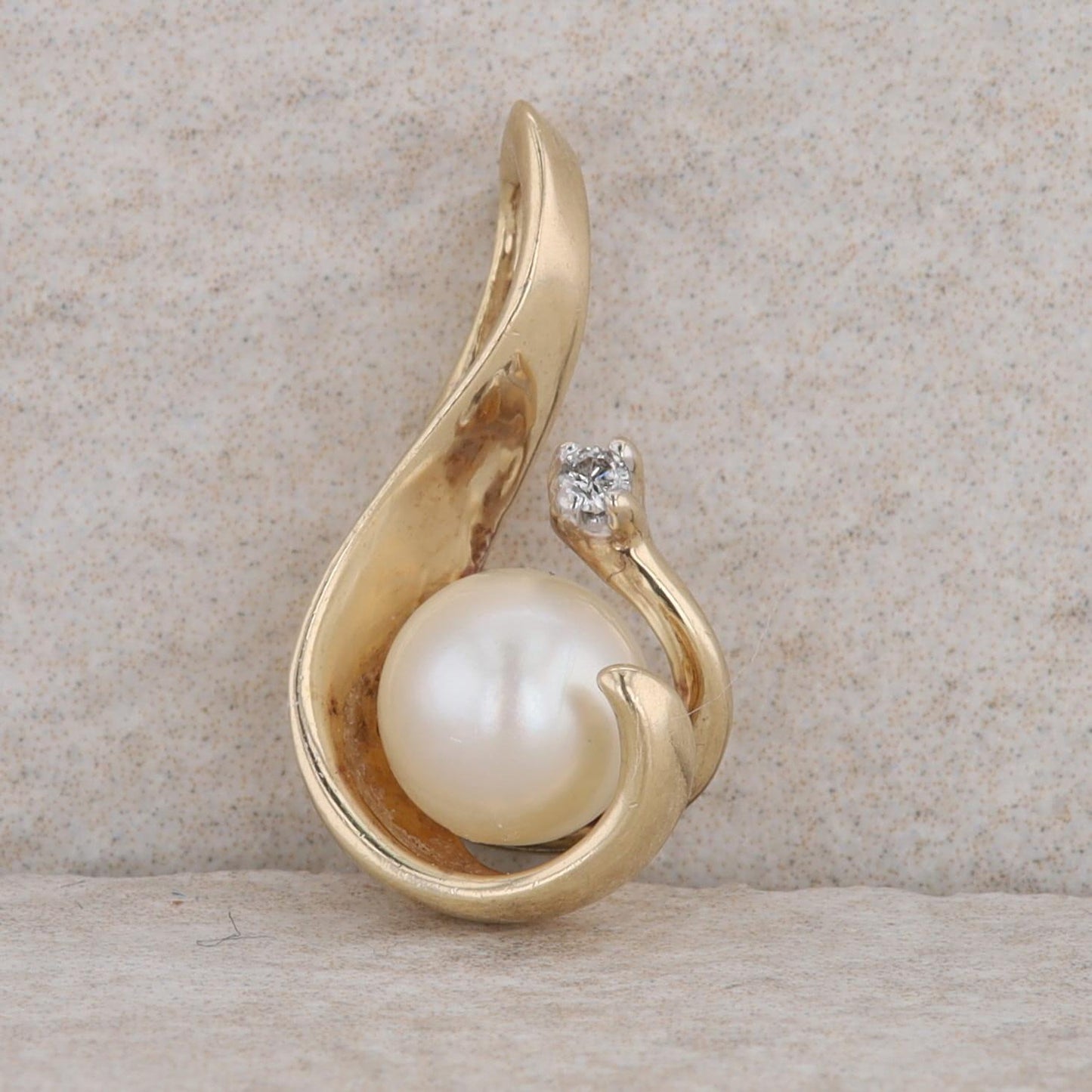 10k Yellow Gold Cultured Pearl & Diamond Swirl Pendant