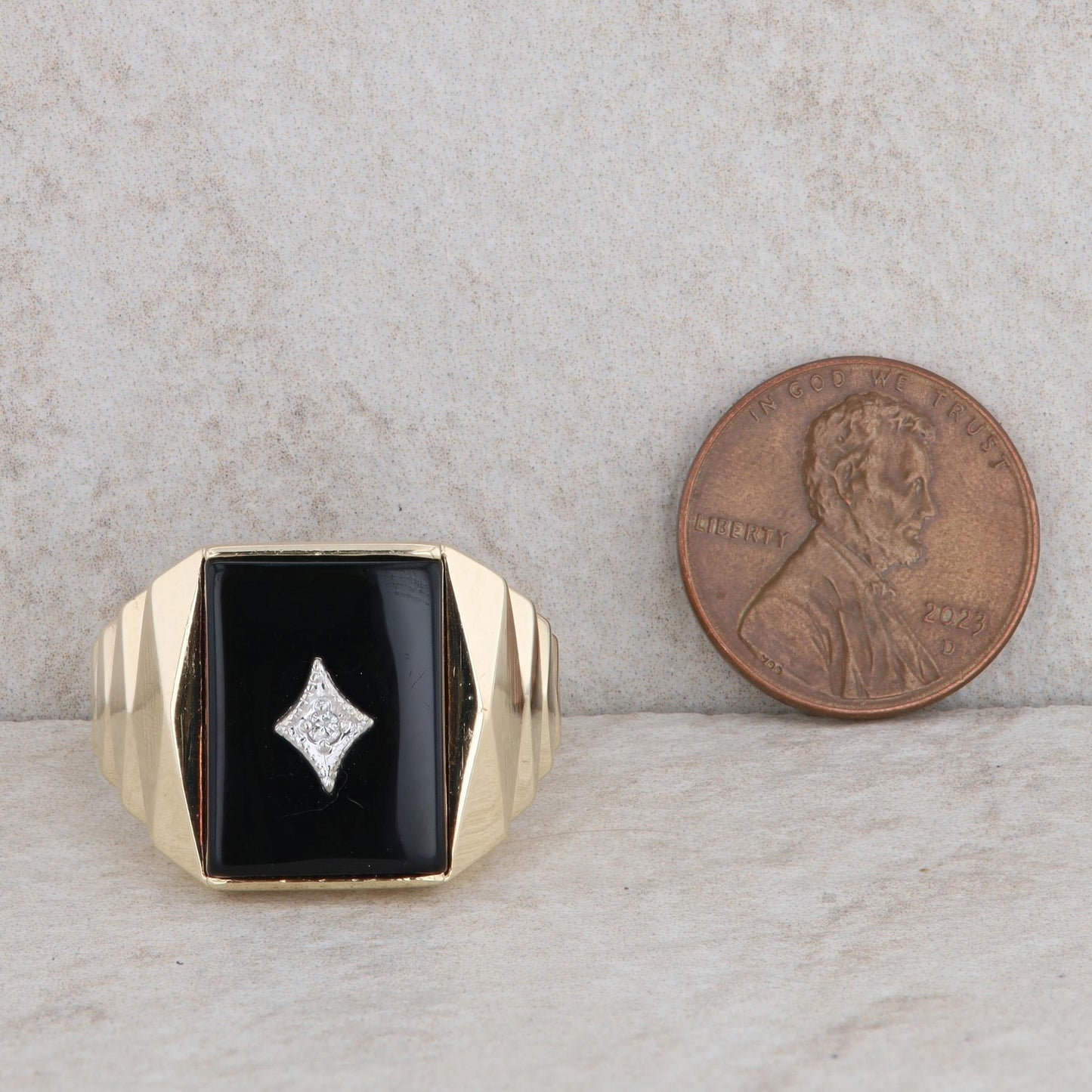10k Yellow Gold Men's Onyx and Diamond Ring