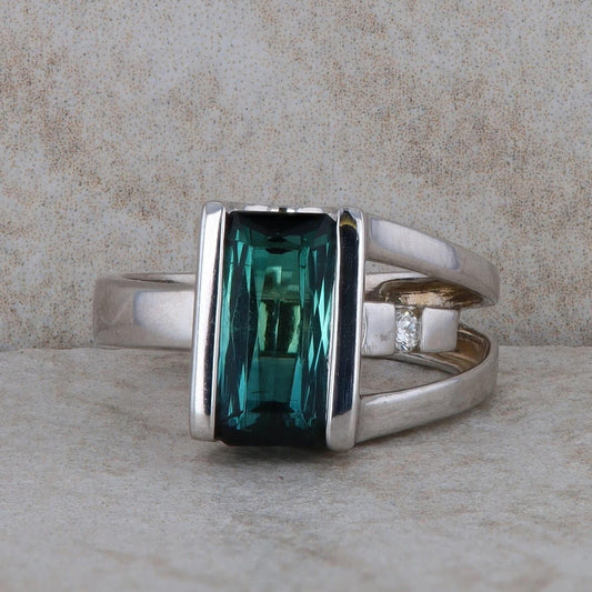 14k White Gold Chrome Diopside Rectangular Step Cut Ring