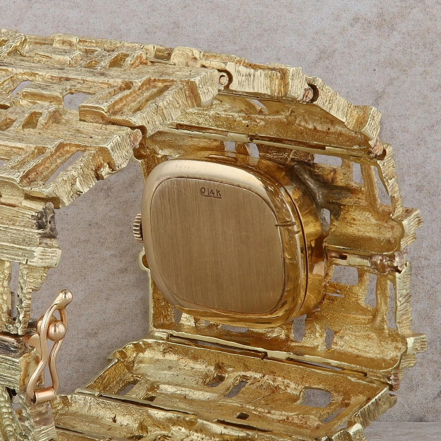 14k Yellow Geneve Textured Bracelet Watch