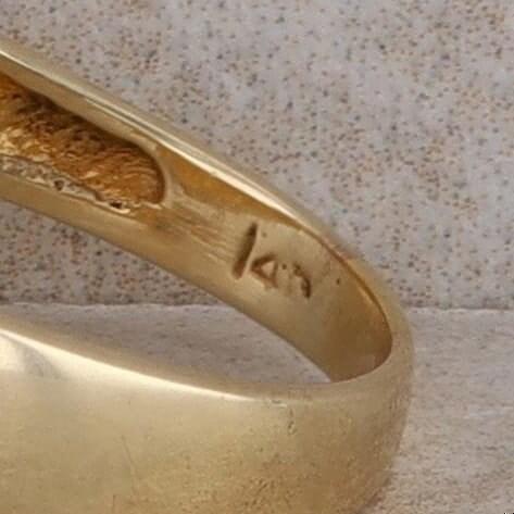 14k Yellow Gold Opal Bypass Ring 4.86 grams
