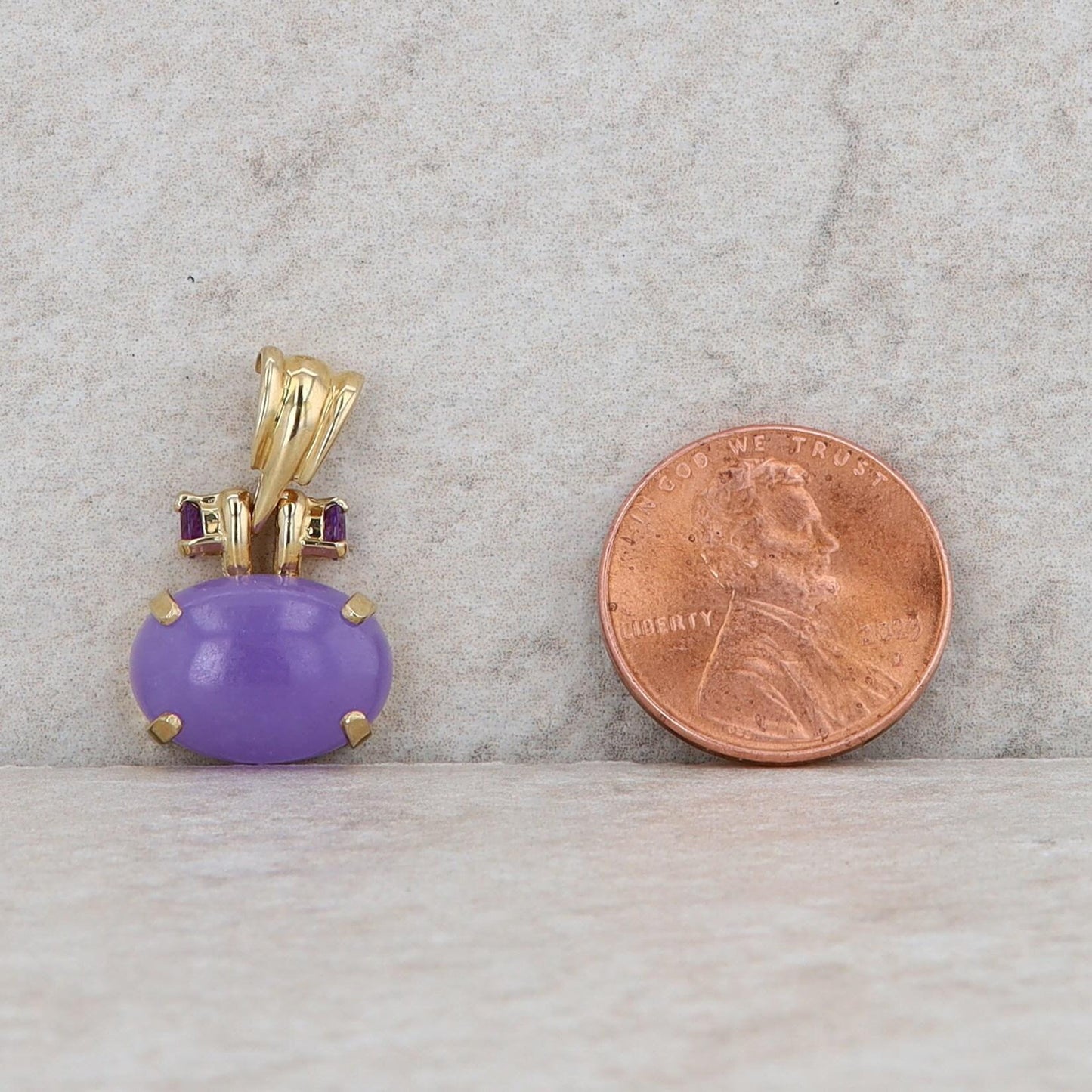 14k Yellow Jade and Amethyst Pendant