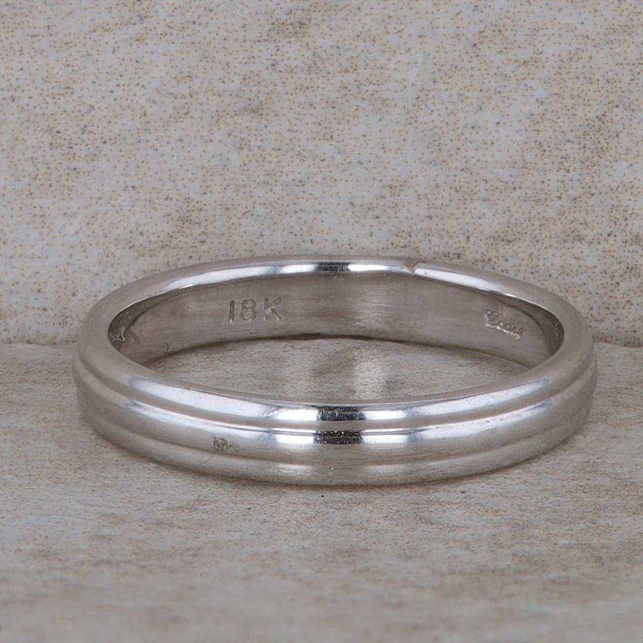 18k White Gold Textured Band