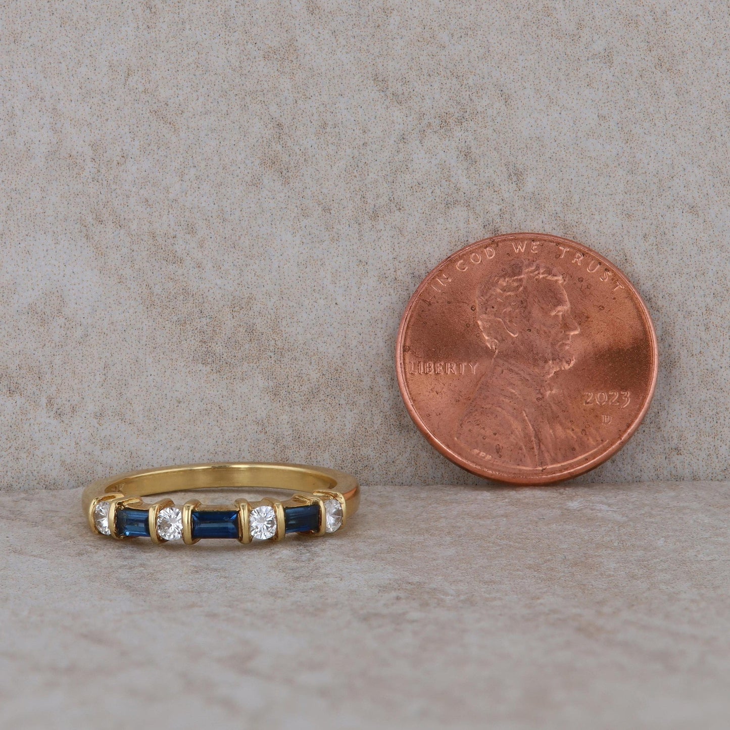 18k Yellow Gold Diamond and Sapphire Band