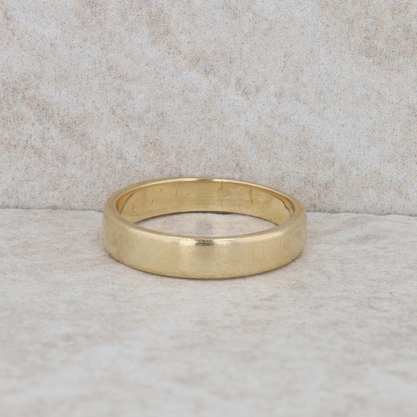 14k Yellow Gold Wedding Band