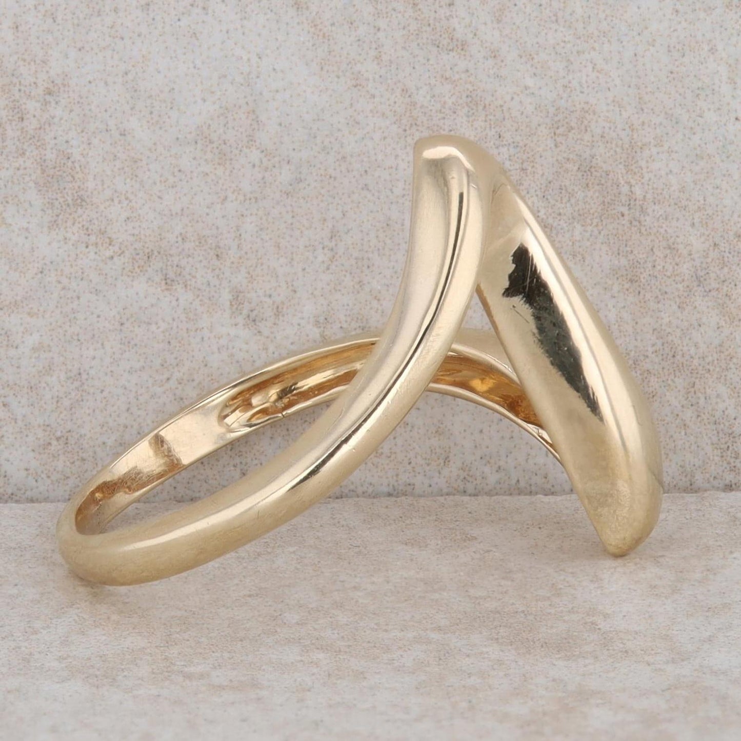 14k Yellow Gold Abstract V Shape Curved Ring, 3.4g