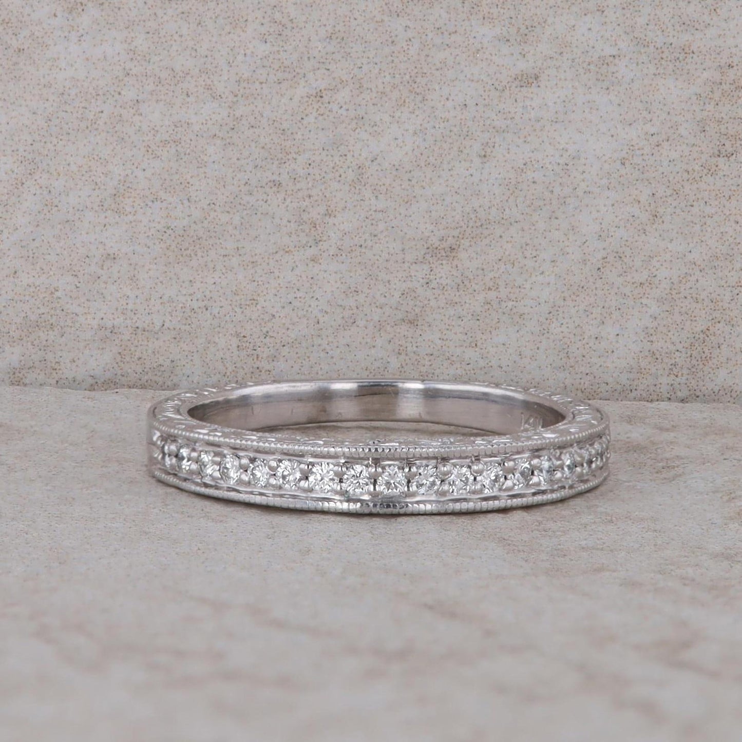 14k White Gold Milgrain Design Band