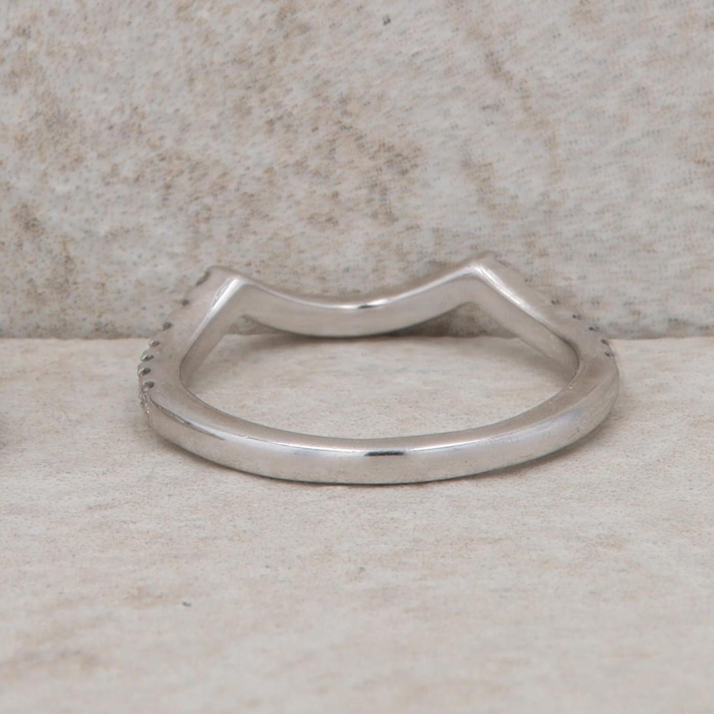 14k White Gold 0.22 Carat Diamond Curved Wedding Band, Leo