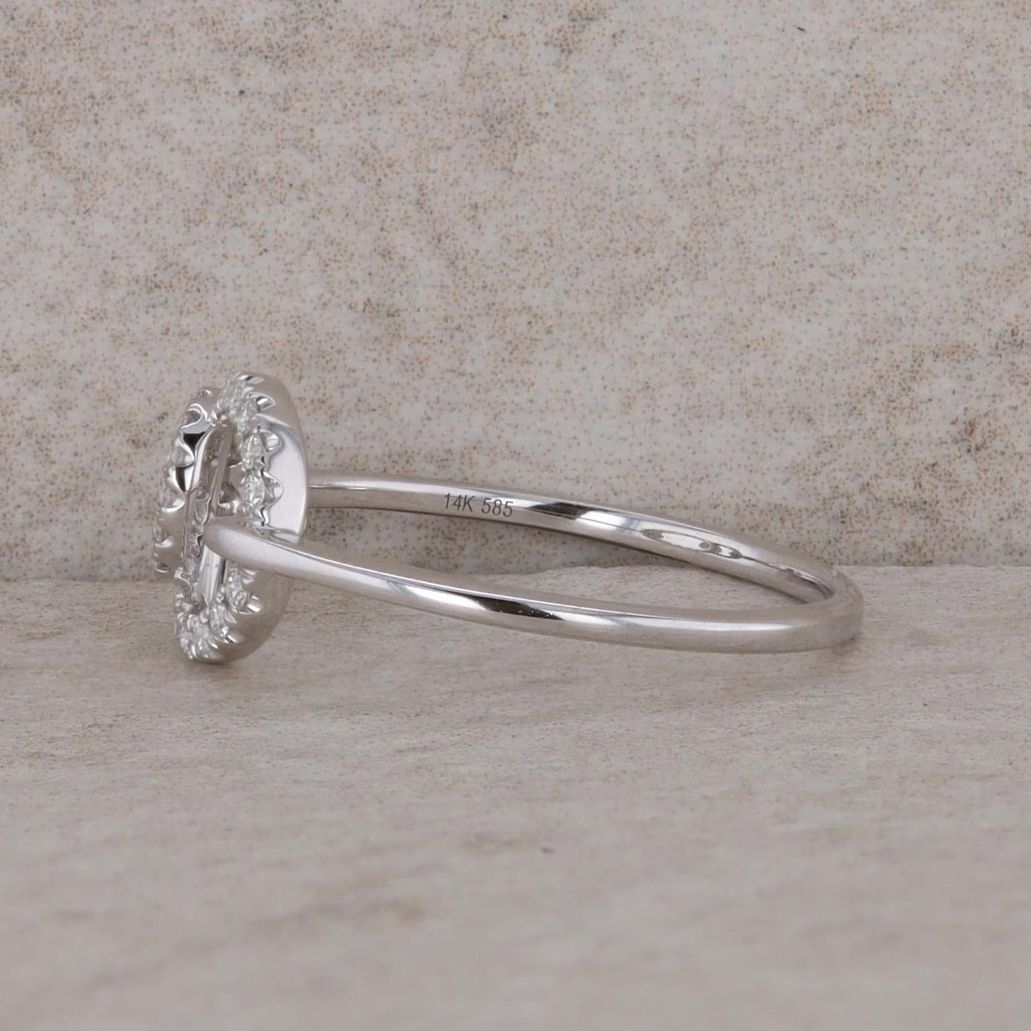 14k White Gold Diamond Interlocking Circle Ring