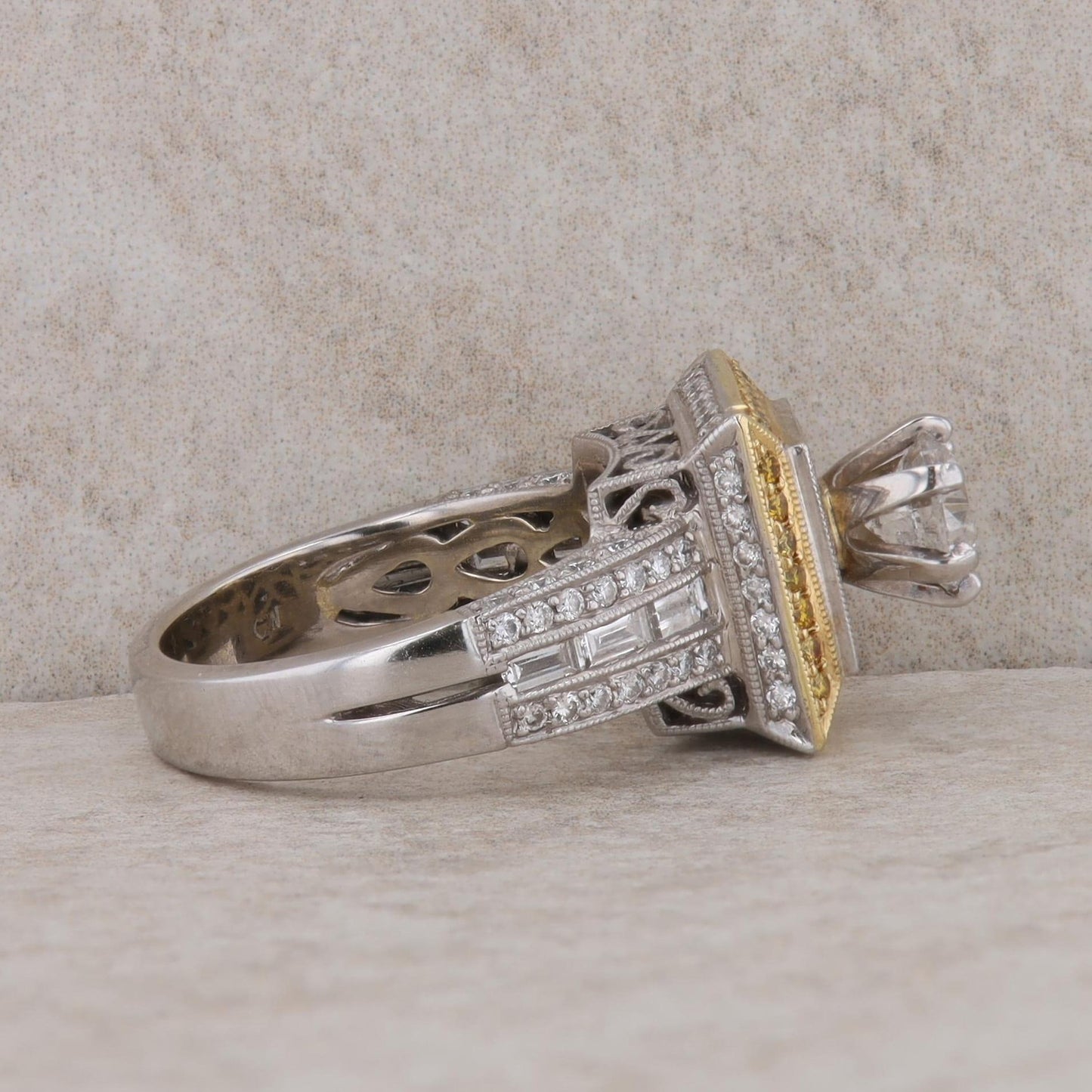 18k Two Tone Diamond Fashion Ring