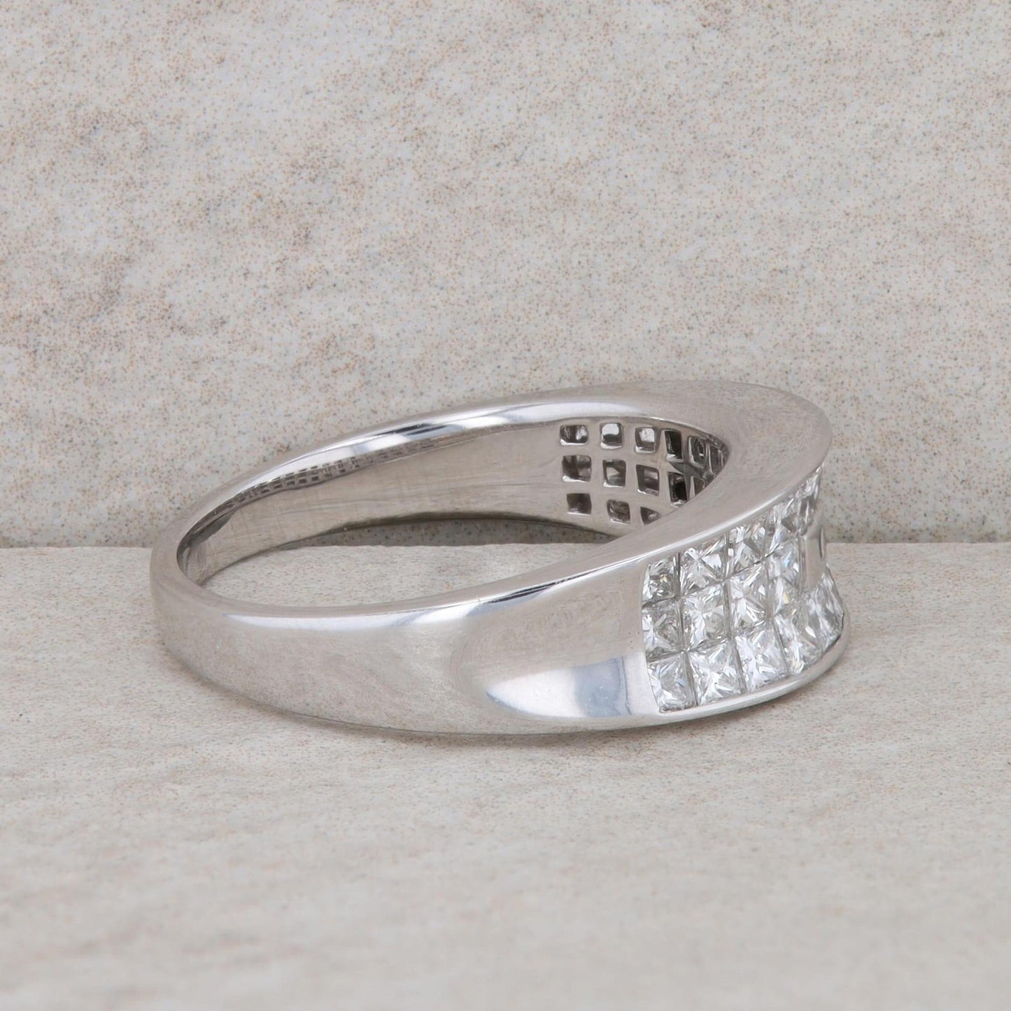 18k White Gold Invisible Set Ring Mounting