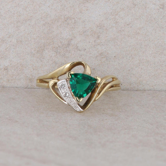 10k Yellow Gold Imitation Emerald and Diamond Ring