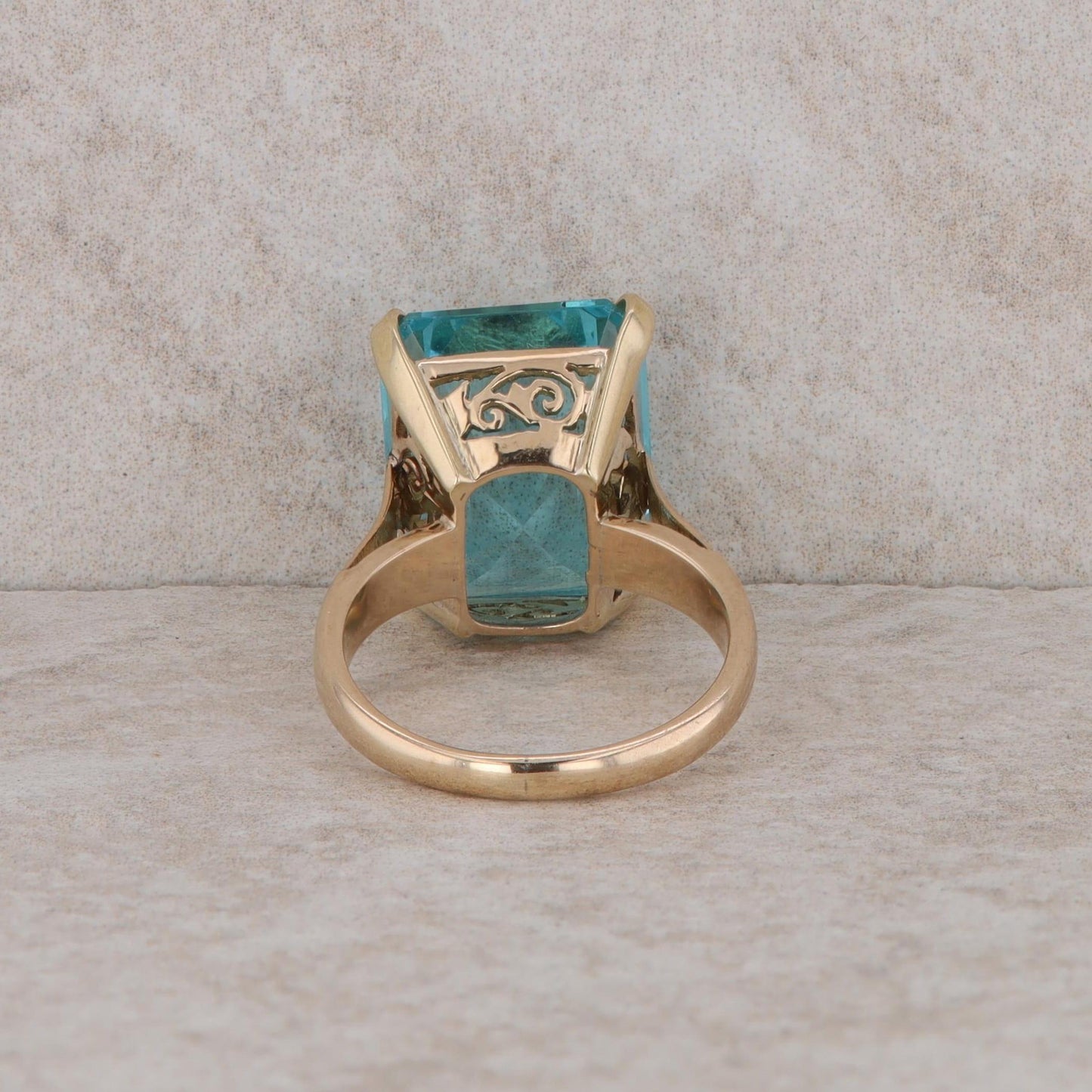 18k Yellow Gold Blue Glass Emerald Cut Stone Fashion Ring