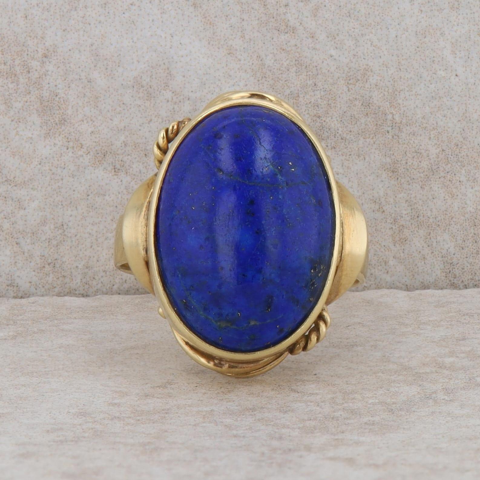 18k Yellow Gold Oval Lapis Ring