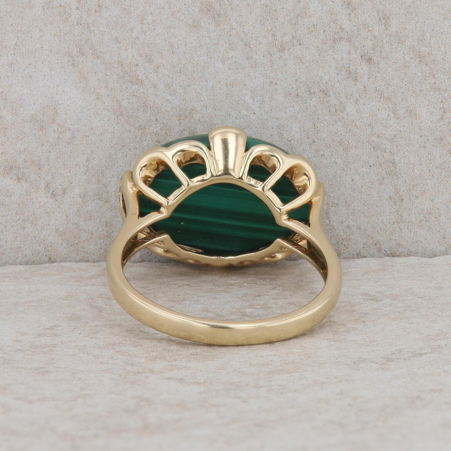 14k Yellow Gold Malachite Oval Ring