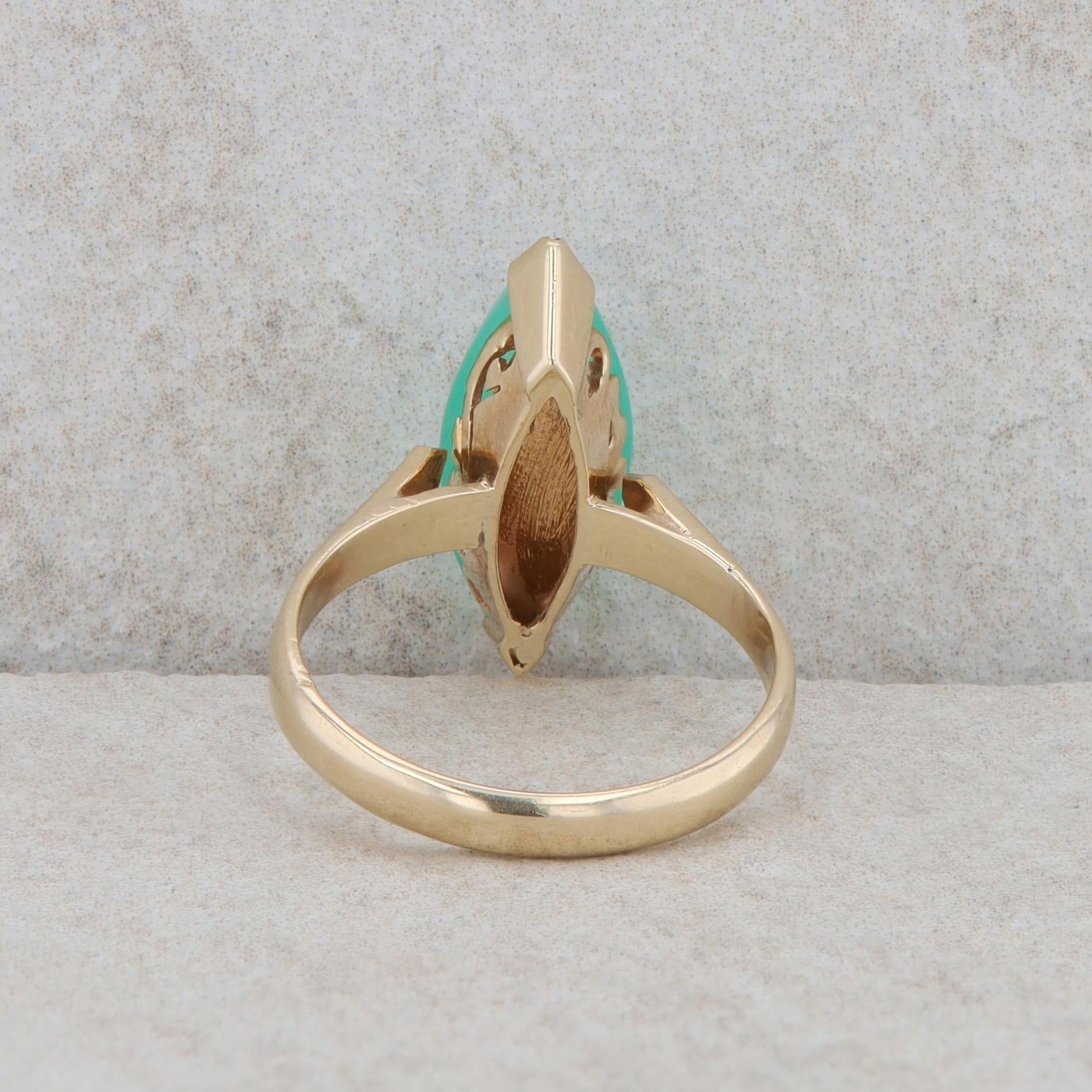 14k Yellow Gold Chrysoprase Ring