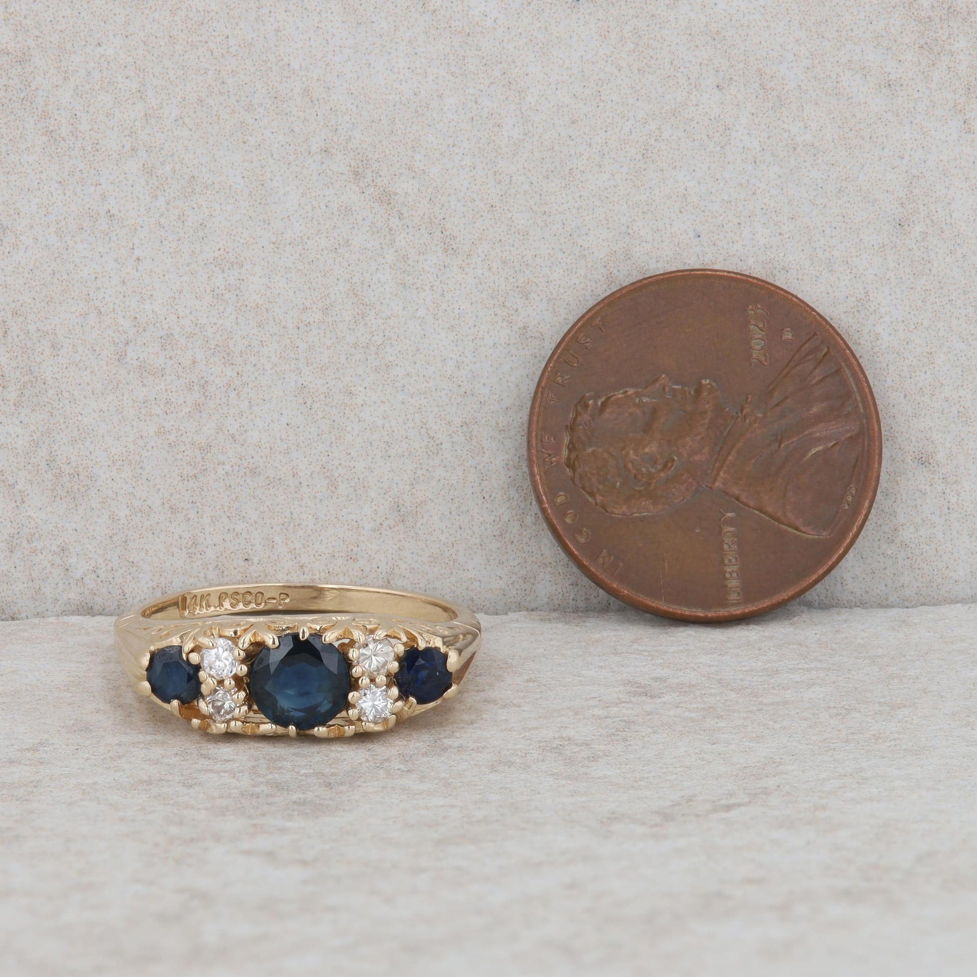 14k Yellow Gold Diamond and Sapphire Fashion Ring