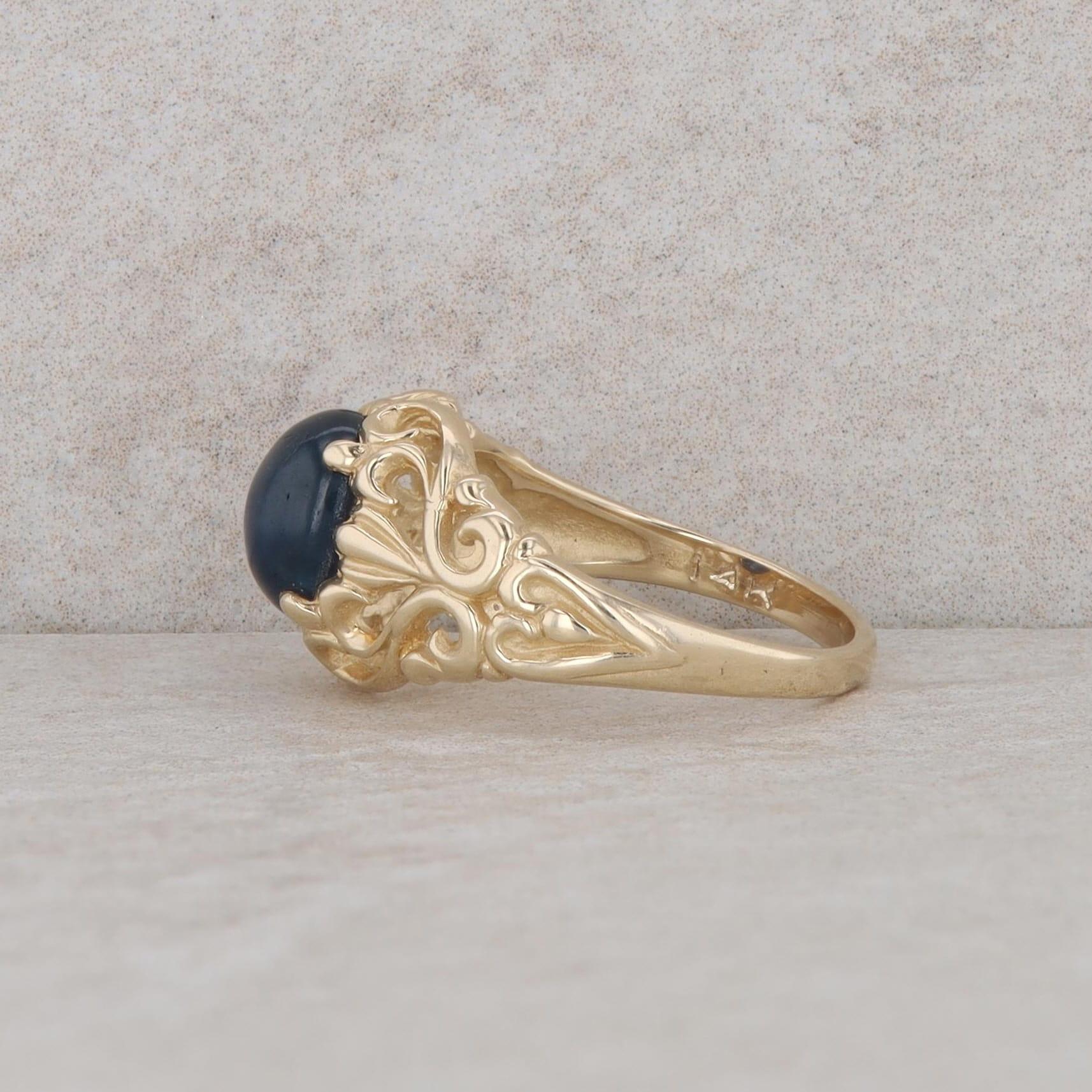 14k Yellow Gold Cabochon Oval Sapphire Filigree Ring