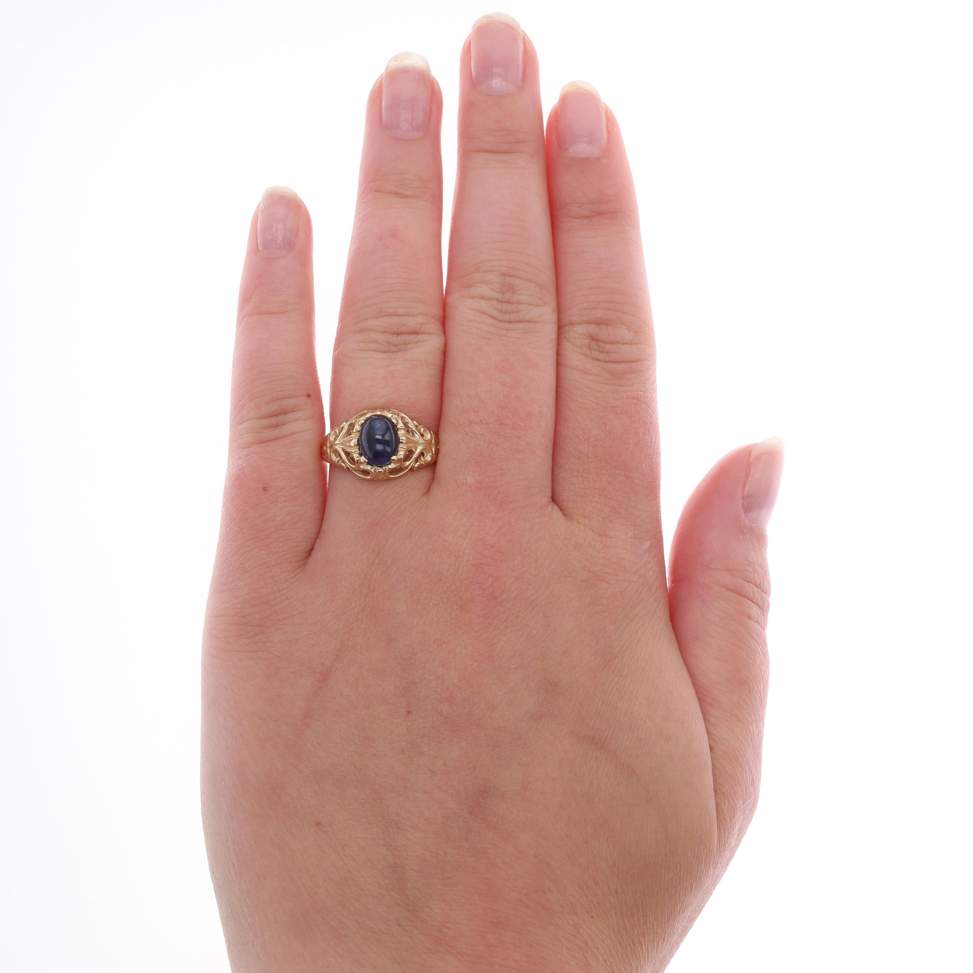 14k Yellow Gold Cabochon Oval Sapphire Filigree Ring