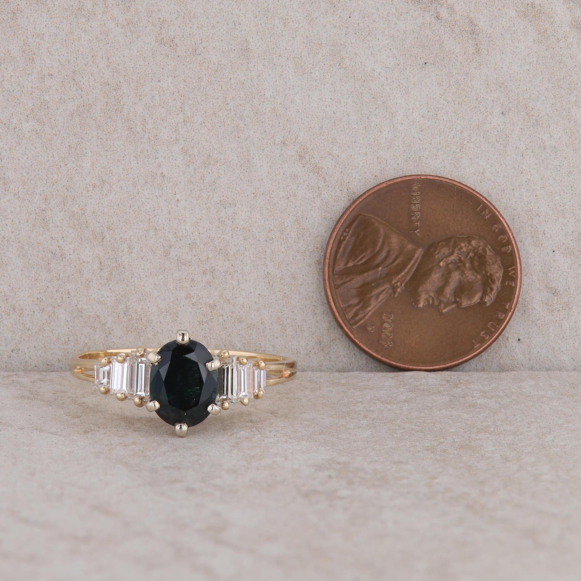 14k Yellow Gold Sapphire Oval and Diamond Ring