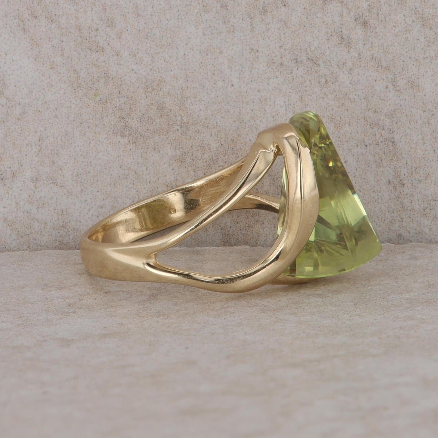 14k Yellow Gold Fantasy Cut Sphene Ring