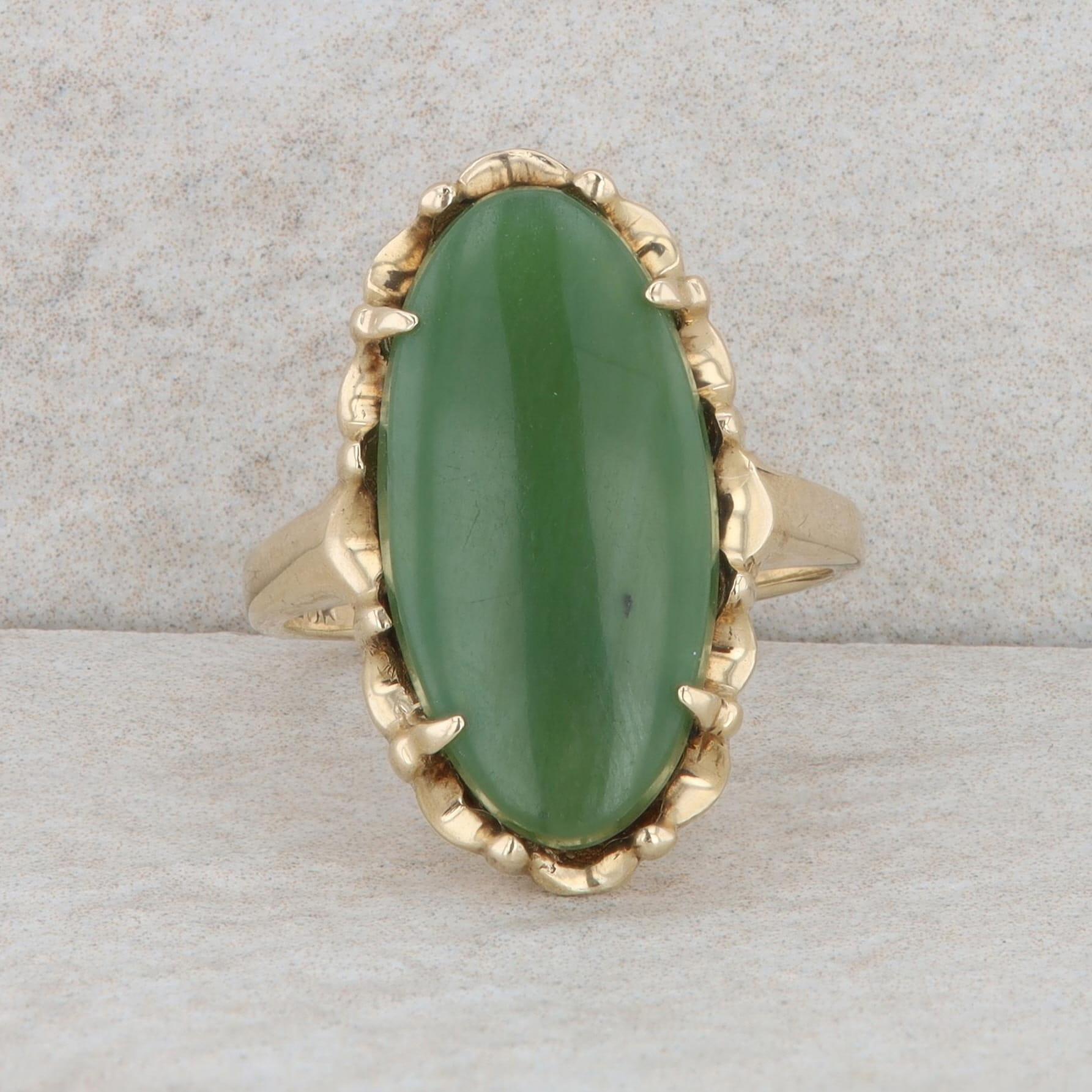 10k Yellow Gold Oval Jade Ring