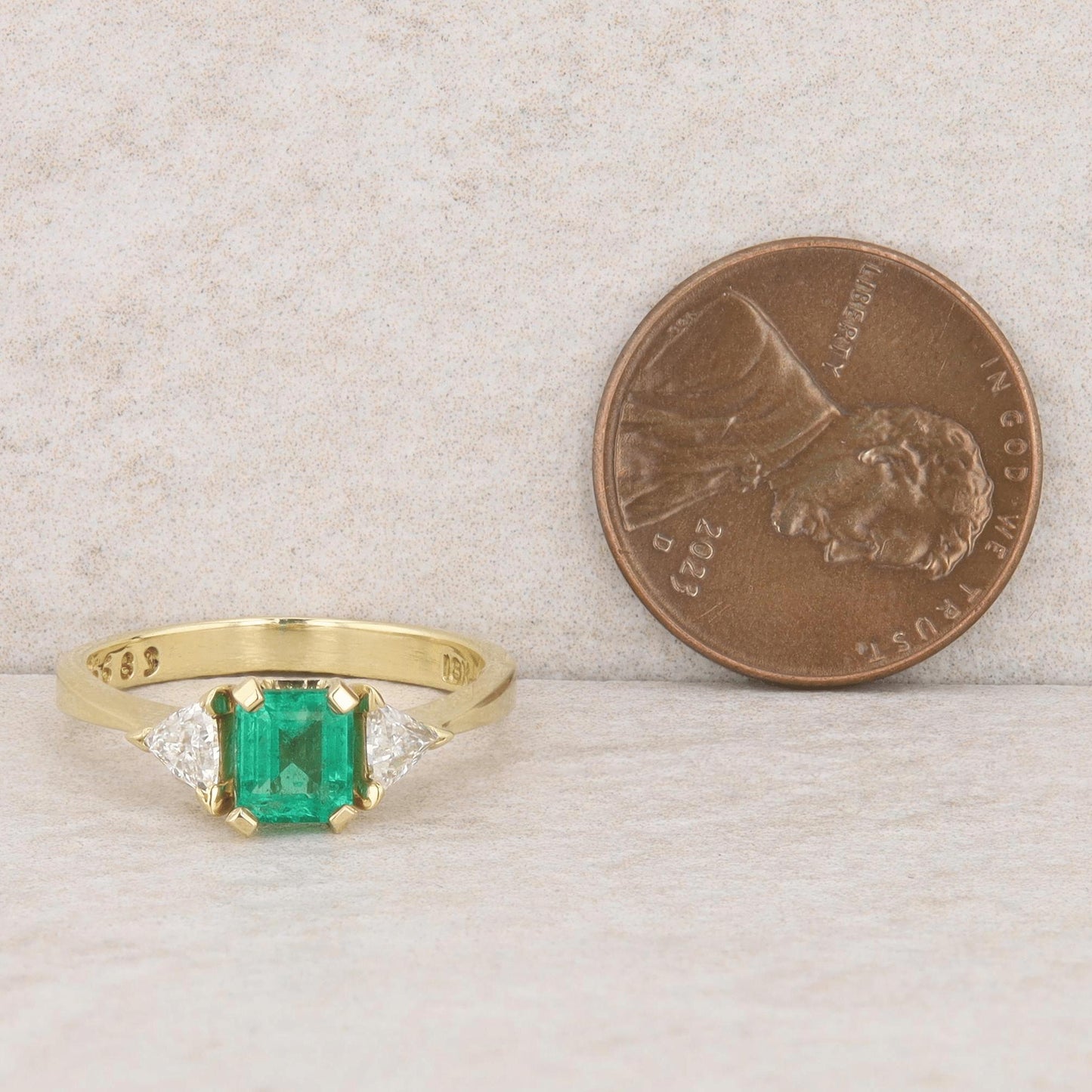 18k Yellow Gold Diamond and Emerald Fashion Ring