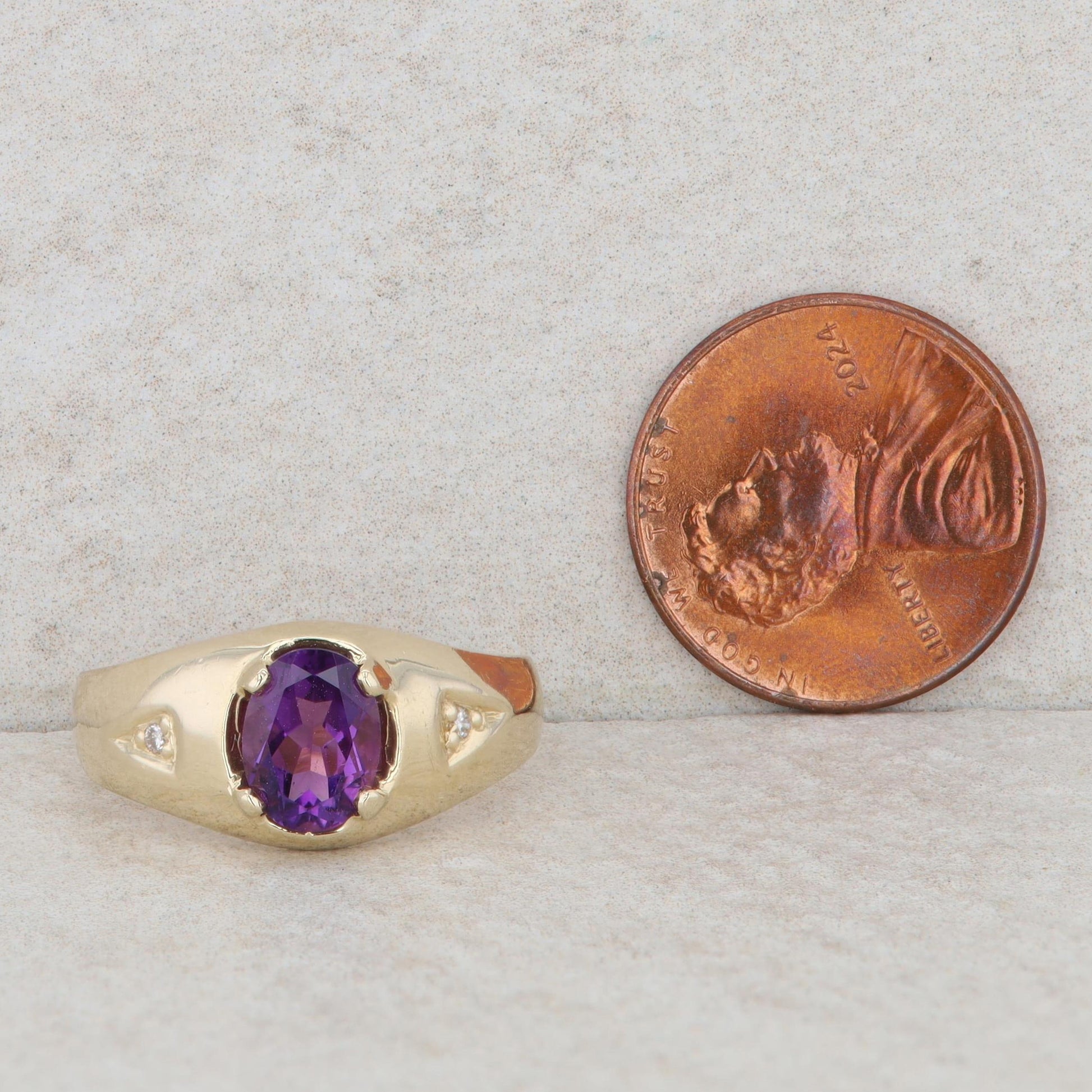 14k Yellow Gold Oval Amethyst & Diamond Wide Ring
