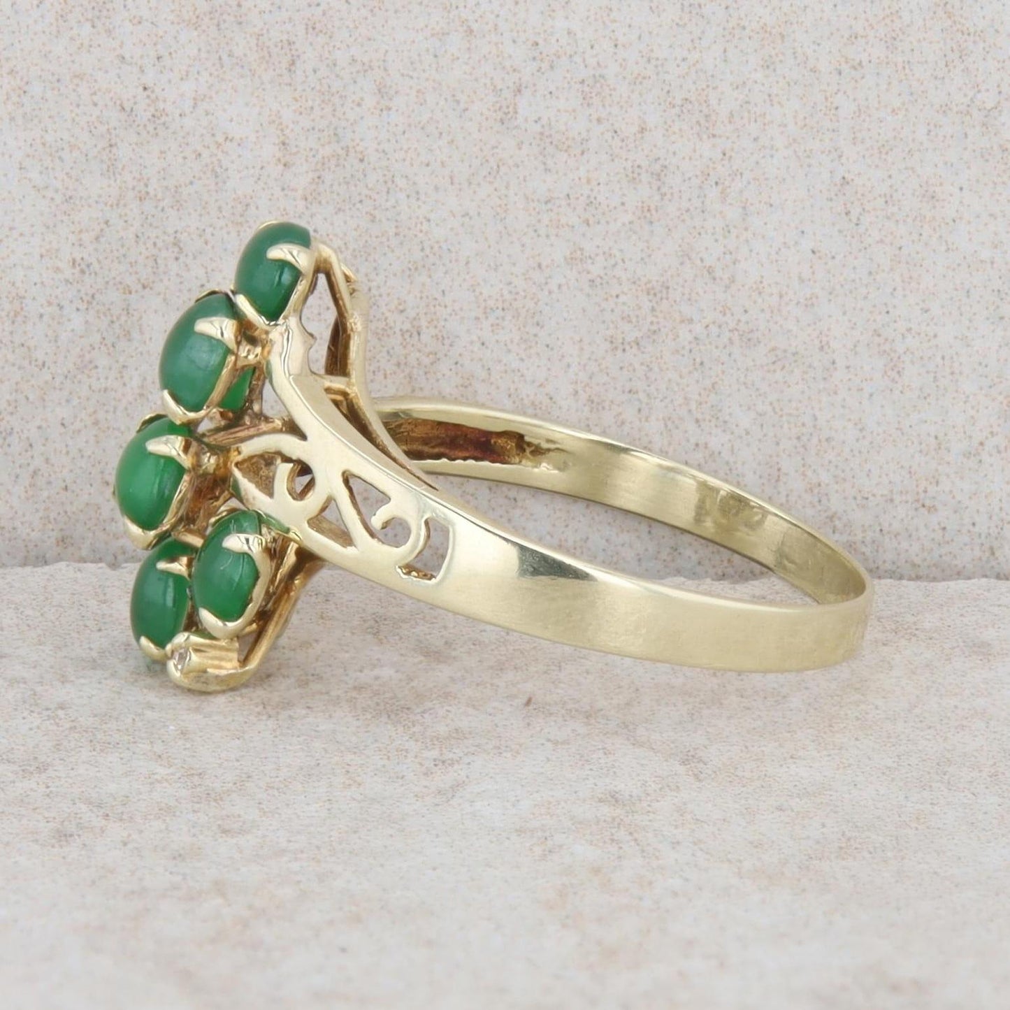 14k Yellow Gold Oval Cabochon Jade & Diamond Cluster Filigree Ring
