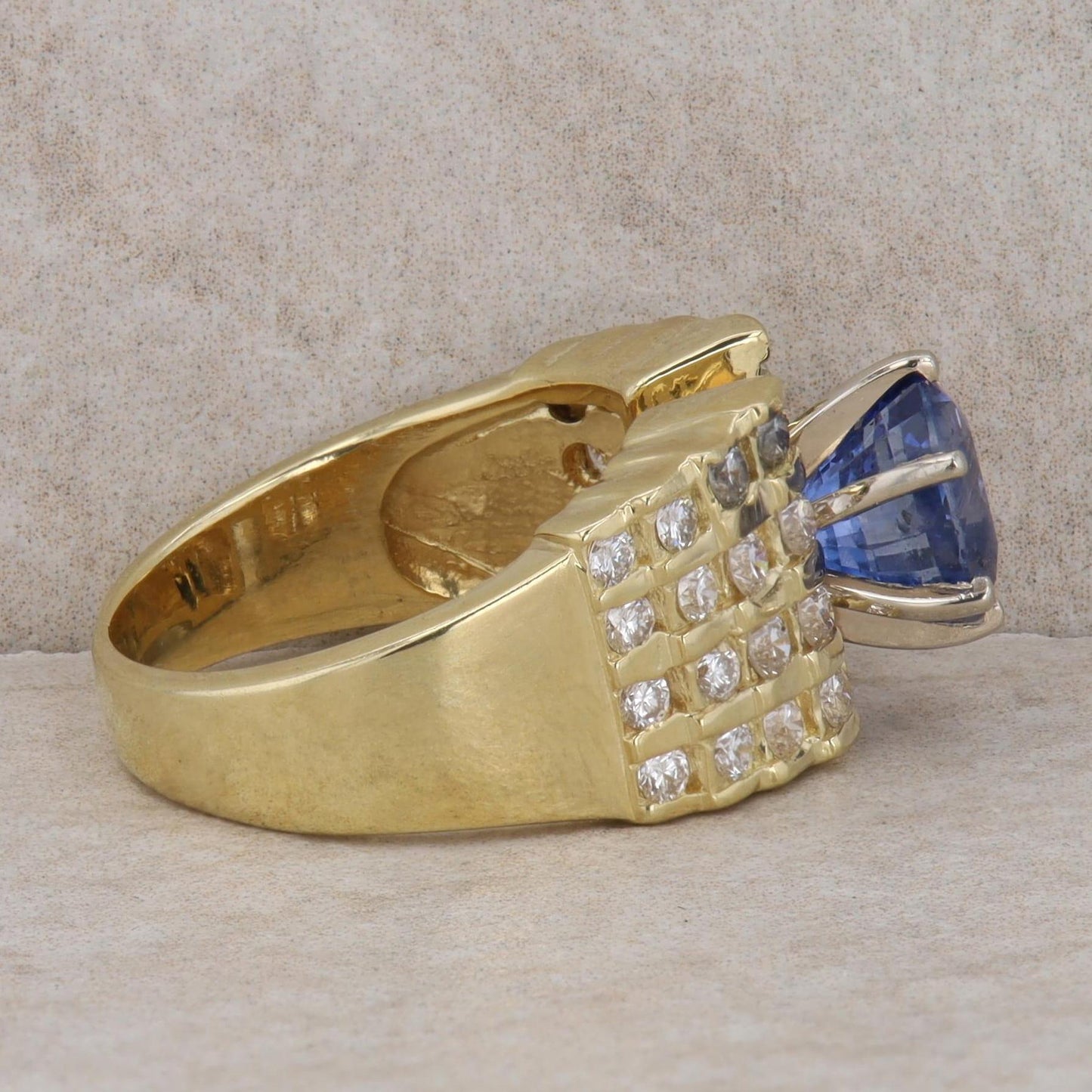 18k Yellow Gold Round Tanzanite & Channel Set Tiered Diamond Ring