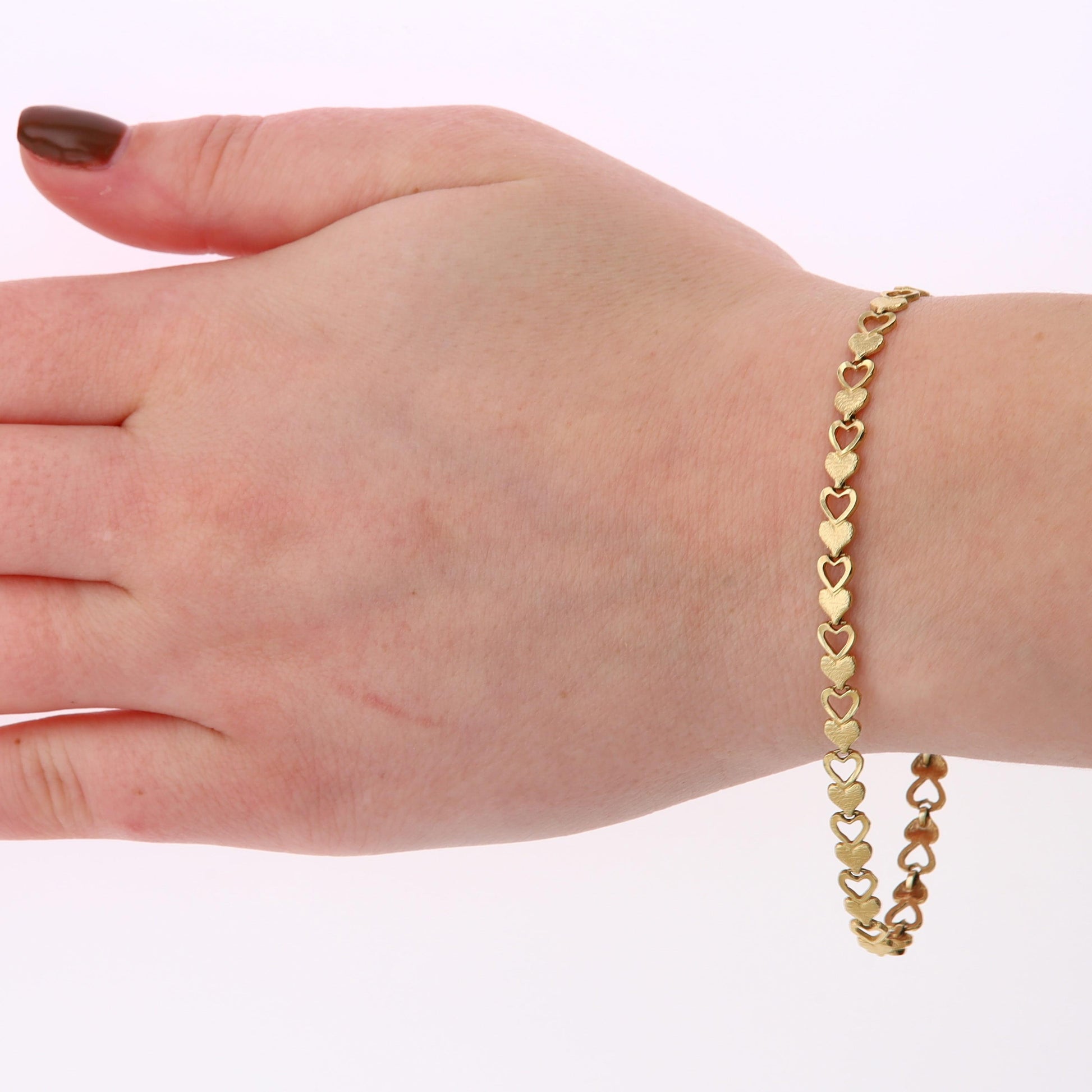 14k Yellow Gold Textured Heart Bracelet